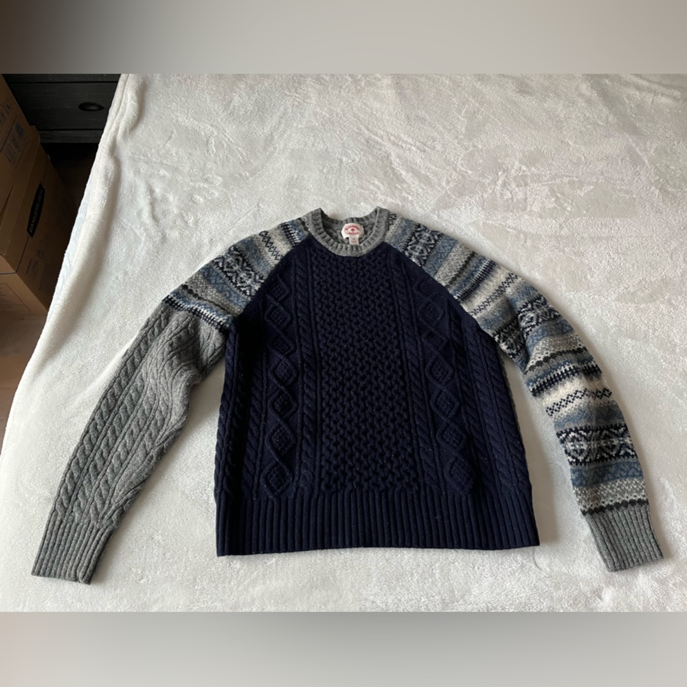 Medium, 100% wool, Men’s Brooks Brothers Sweater